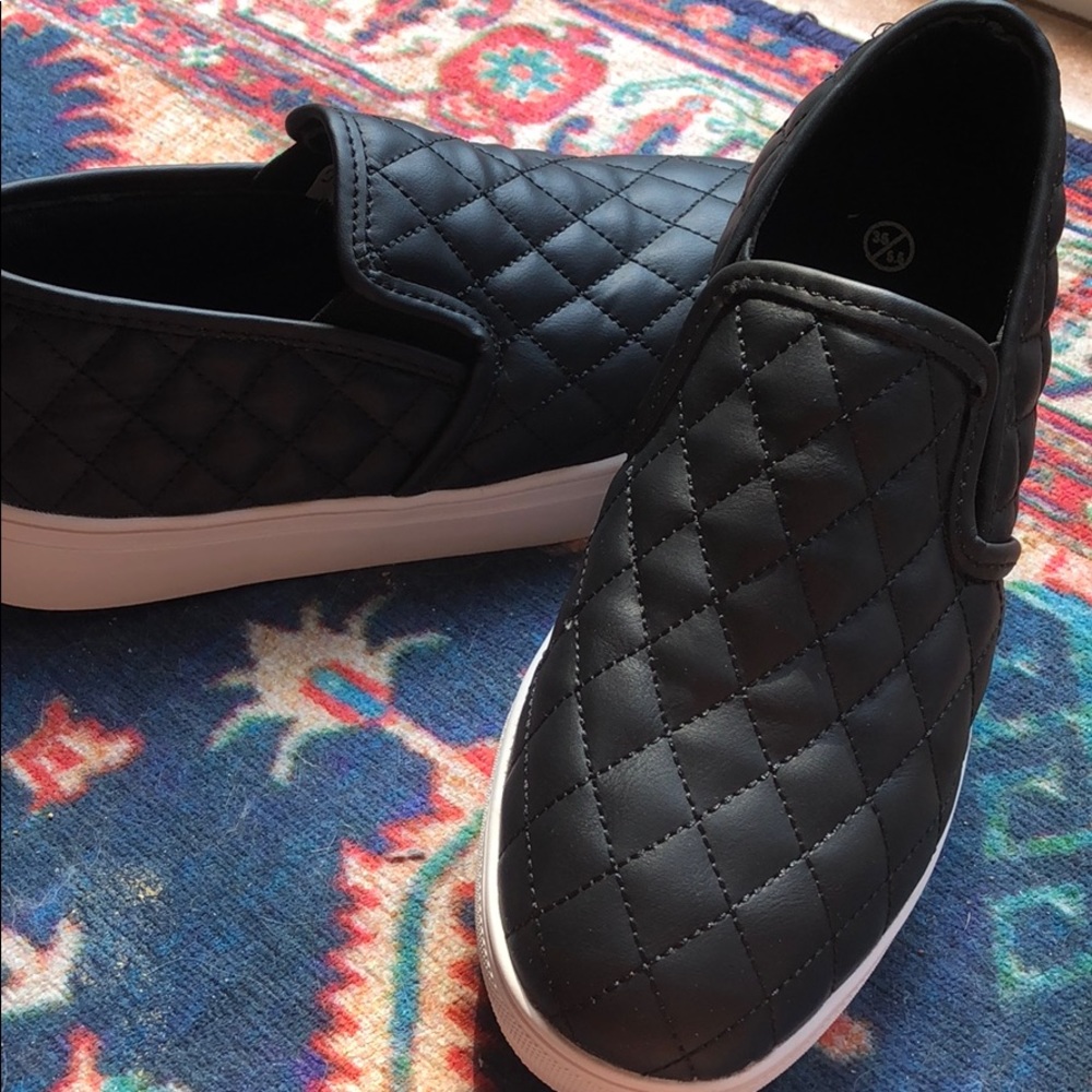 Black slip on Sneakers